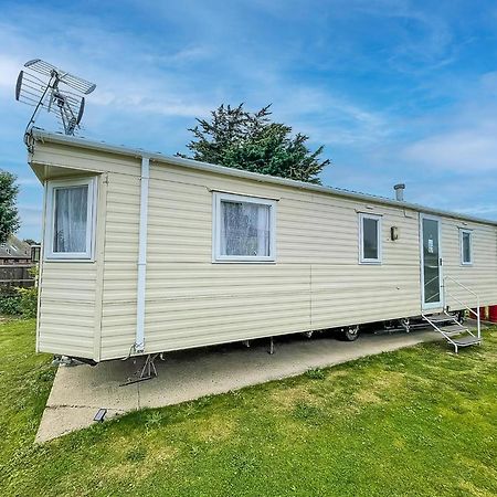 Great Caravan At Breydon Water Holiday Park, Ref 10086B Belton with Browston Kültér fotó
